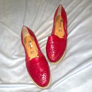 Macarena huaraches Red Woven Flats fisherman  size 9 comfort made in Mexico NEW